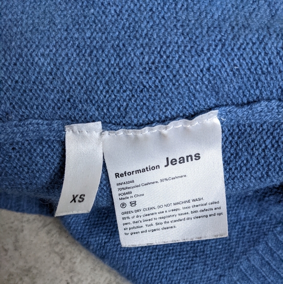 Reformation Blue Cashmere Turtleneck Sweater Size XS - Picture 5 of 6